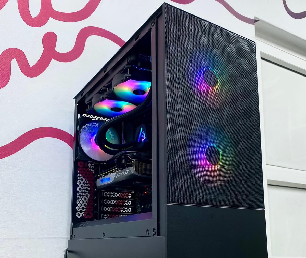 Workstations by Tinc tweet media