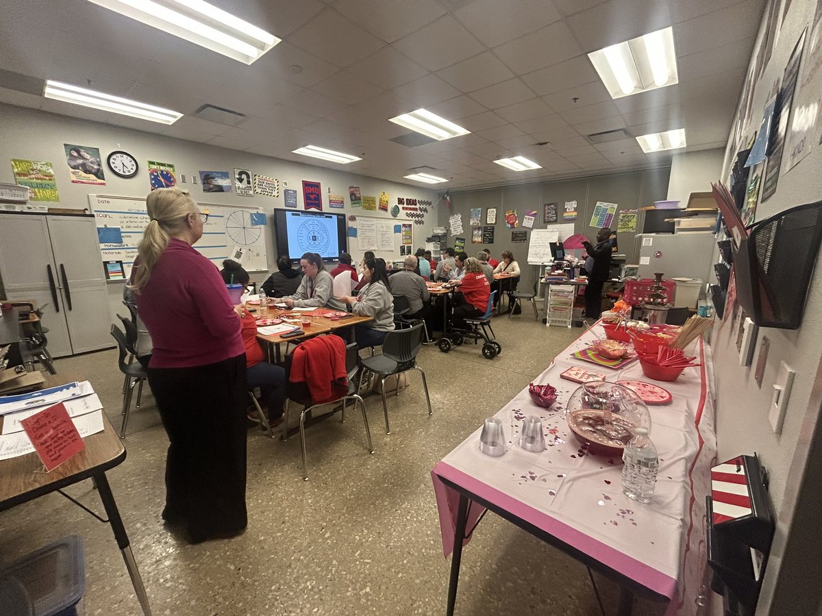 Lara00Susy's tweet image. I am lucky to have the best department chair ever! Ms. Weyant spoils us at every department meeting with themed goodies and door prizes. 
Thank you to my Math teachers for being team players and being receptive to learning from each other.
#OHSMath
#teamplayers