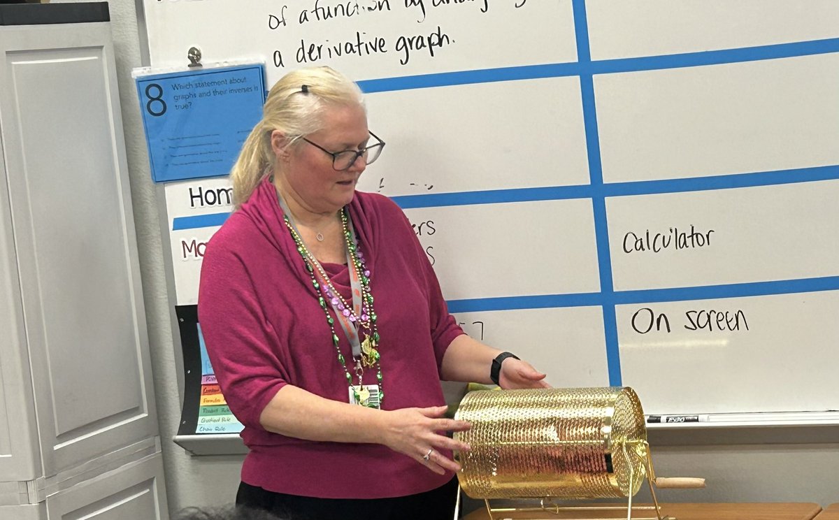 Lara00Susy's tweet image. I am lucky to have the best department chair ever! Ms. Weyant spoils us at every department meeting with themed goodies and door prizes. 
Thank you to my Math teachers for being team players and being receptive to learning from each other.
#OHSMath
#teamplayers