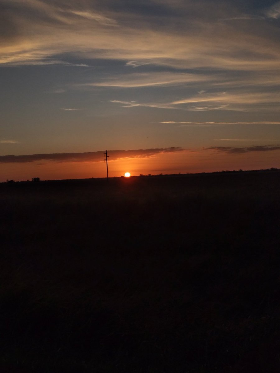 La paz que me transmite este atardecer es inexplicable🧡🍂