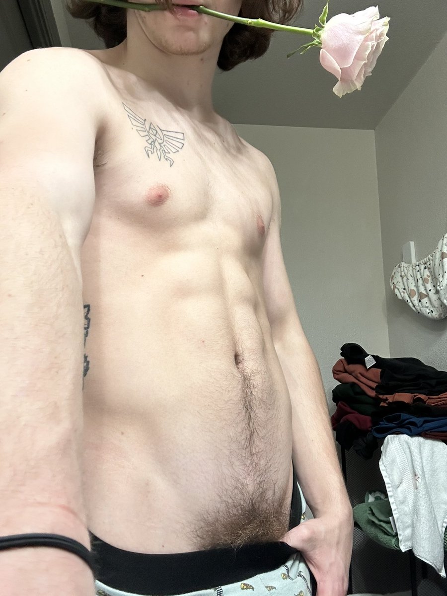 TreyAndy3's tweet photo. Buy me some flowers by checking out the linktree https://t.co/CXMns3zGjR