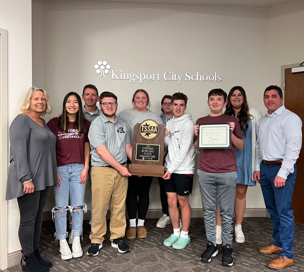 Kingsport City Schools (@kcs__district) on Twitter photo <a href="/kcs__district/">Kingsport City Schools</a> Feb. 2024 BOE Mtg: Dr. Brandon Fletcher recognized the @kcs_dbhs Unified Bowling Team for winning the 2024 Unified Bowling State Championship. 🎳⭐️🏆🎉 <a href="/kcs__district/">Kingsport City Schools</a> Feb. 2024 BOE Mtg: Dr. Brandon Fletcher recognized the @kcs_dbhs Unified Bowling Team for winning the 2024 Unified Bowling State Championship. 🎳⭐️🏆🎉