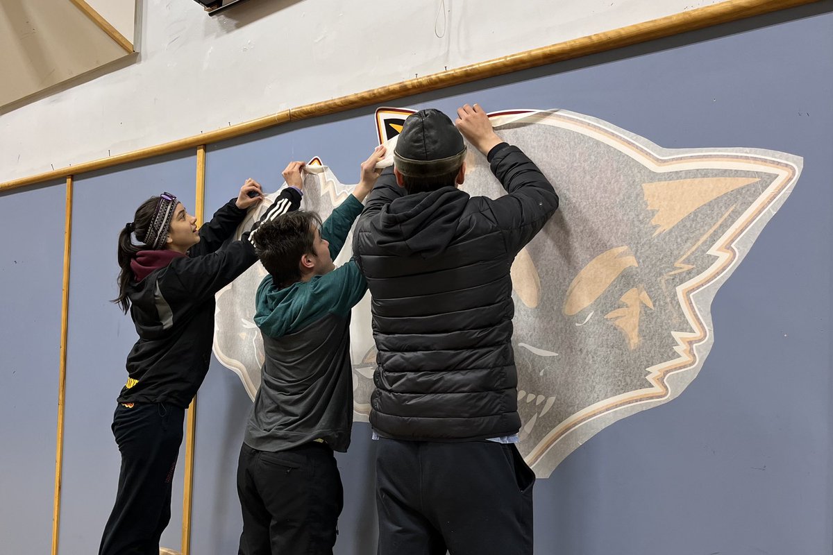 🎉🎨 Exciting news! Check out our NEW LOGO just in time for the Winter Sports Meet! 🏅 Grade 12 students Robert Andersen and Michelle Nochasak helped unveil it! 🌟 Let's celebrate their last Winter Sports Meet before graduation! Huge thanks to all involved! 💪 #KapvetStrong 🏆