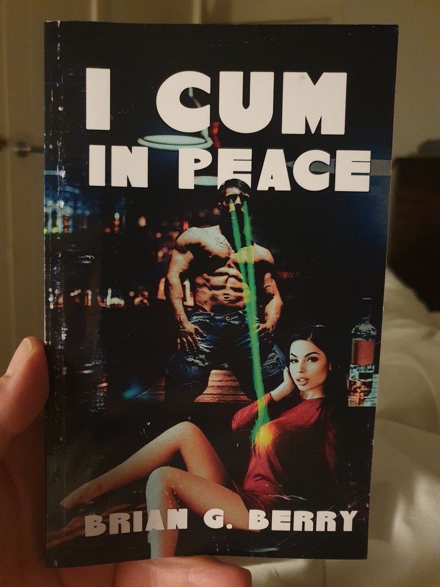 Currently reading. Oh @BGBhorror I didnt know you could write such erotic smut getting me hot under the collar 🤣 loving it. 
#horrorbooks #scifibooks #supportindieauthors #indieauthor #indiehorrorauthor