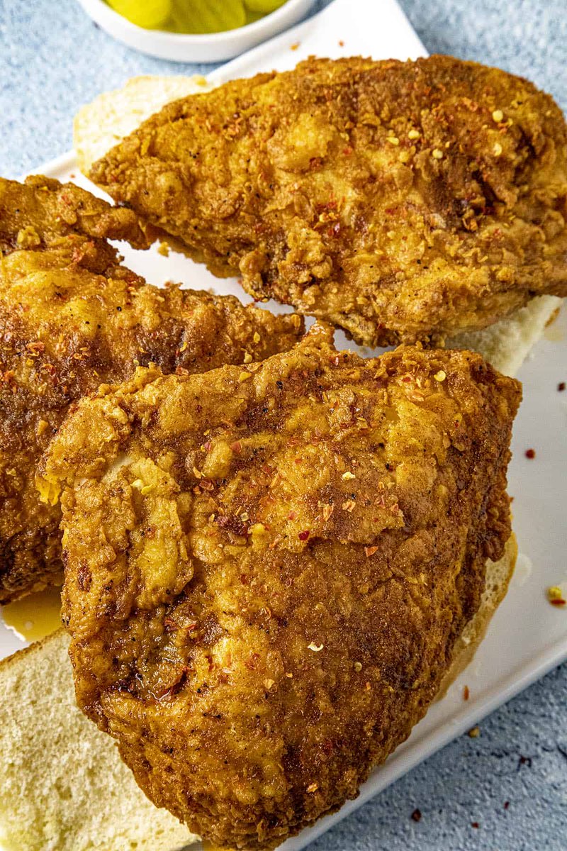 jalapenomadness's tweet image. This Nashville hot chicken recipe makes the best spicy, crispy fried chicken known for its wonderful heat, drenched in fiery Nashville hot sauce. Plus, I’ll show you how to make it extra spicy!  😍
RECIPE: chilipeppermadness.com/recipes/nashvi…
#Recipe #HotChicken #ChickenRecipes