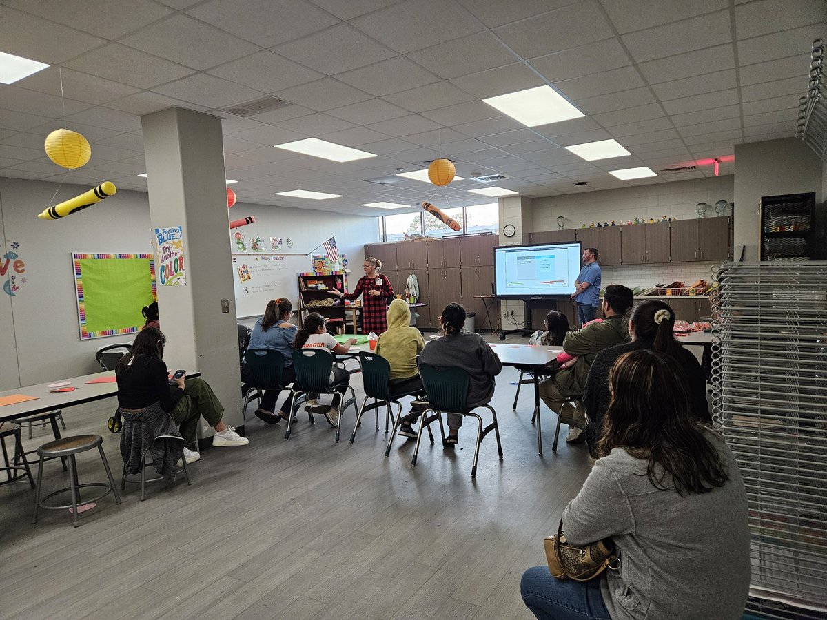 Great meeting tonight with our parents and students at our Lieder Parent Academy!  <a href="/CFISDLieder/">Lieder Elementary</a> @HudsonLieder @LIMCoachMills