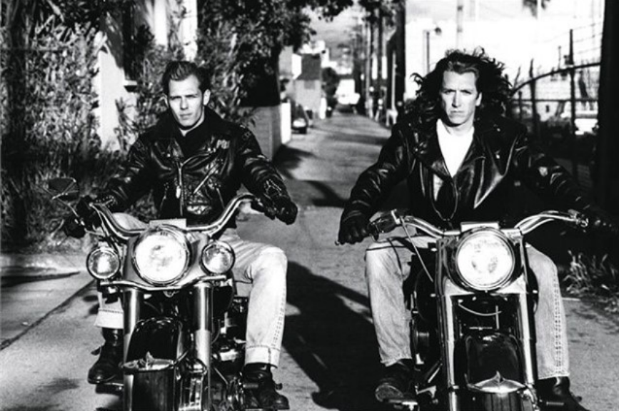HDofGlendale's tweet photo. Paul Simonon of the Clash and Steve Jones of the Sex Pistols riding around in the late 1980's
#GlendaleHarley #BiggestFastest #HarleyDavidson #HollywoodAndHarleys https://t.co/L6XsIbKZhz