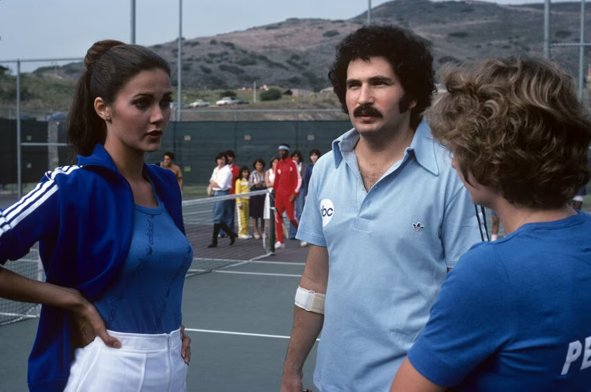 PolyesterUnis's tweet photo. Wonder Woman and Mr. Kotter, 1976 #BattleoftheNetworkStars @ABCNetwork https://t.co/qpGuqXuQd3