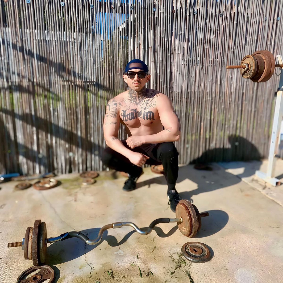 moses_cuevas's tweet image. “PIG IRON WEIGHTS SESSION”🏋️ #weights #pigiron #pump #liftweights #jacked #natural #exercise #fitness #mosescuevas #reels #healthylifestyle #faith #explore #calisthenics #chicano #blessed #leadership #explorepage #fitnessmotivation #fighting #allglorytoGod