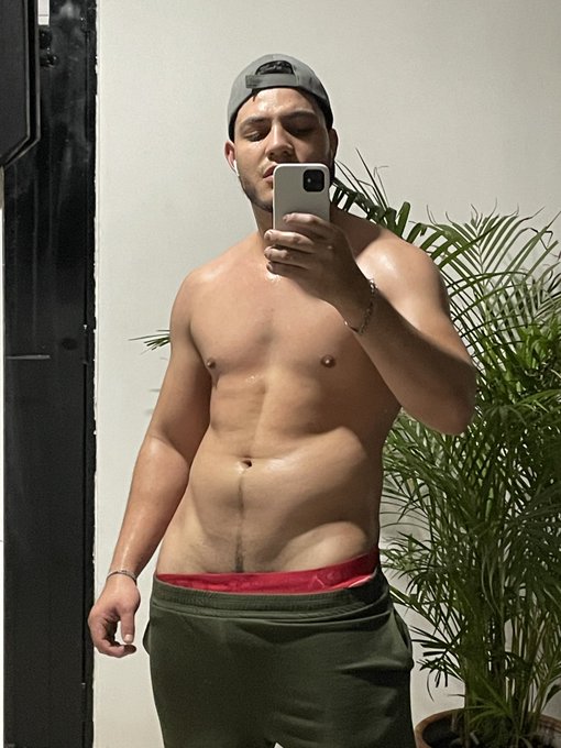 Sweaty from exercise.  That&rsquo;s how I also look after sex https://t.co/F8OSPRtHxS<a href="/tag/performer"class="tags"><span>#performer</span></a><a href="/tag/straight"class="tags"><span>#straight</span></a><a href="/tag/webcam"class="tags"><span>#webcam</span></a><a href="/tag/boys"class="tags"><span>#boys</span></a><a href="/tag/bigdick"class="tags"><span>#bigdick</span></a><a href="/tag/guys"class="tags"><span>#guys</span></a>