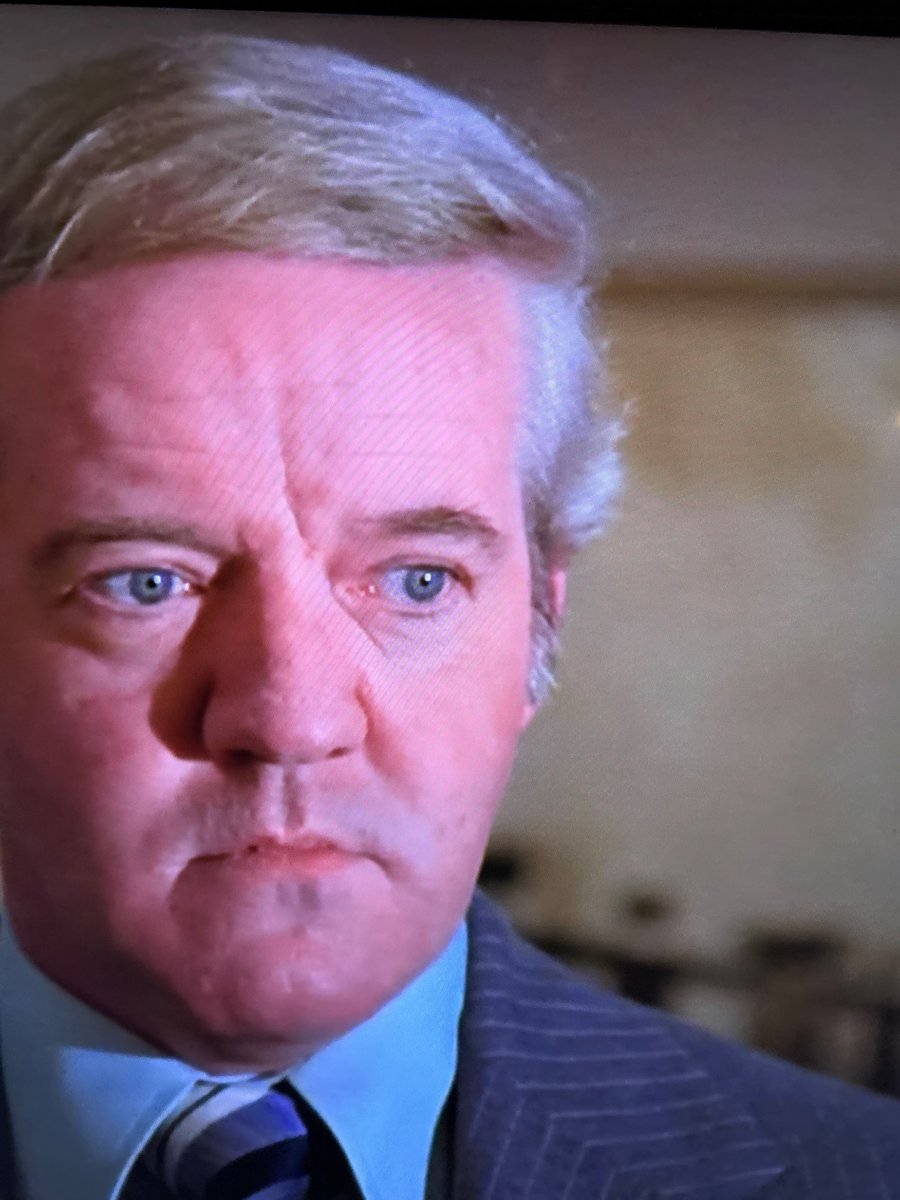 Richard Herd in the #TheChinaSyndrome.
Whenever I see him I think Karl Malden resemblance.
#TCMParty