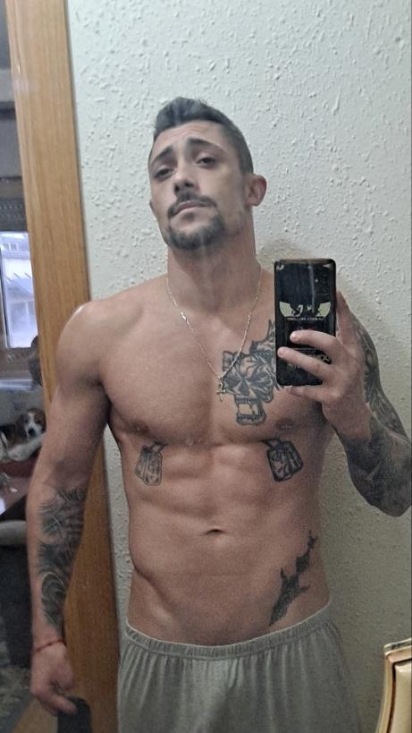 Richard Gonzalez (@richard___alone) on Twitter photo 