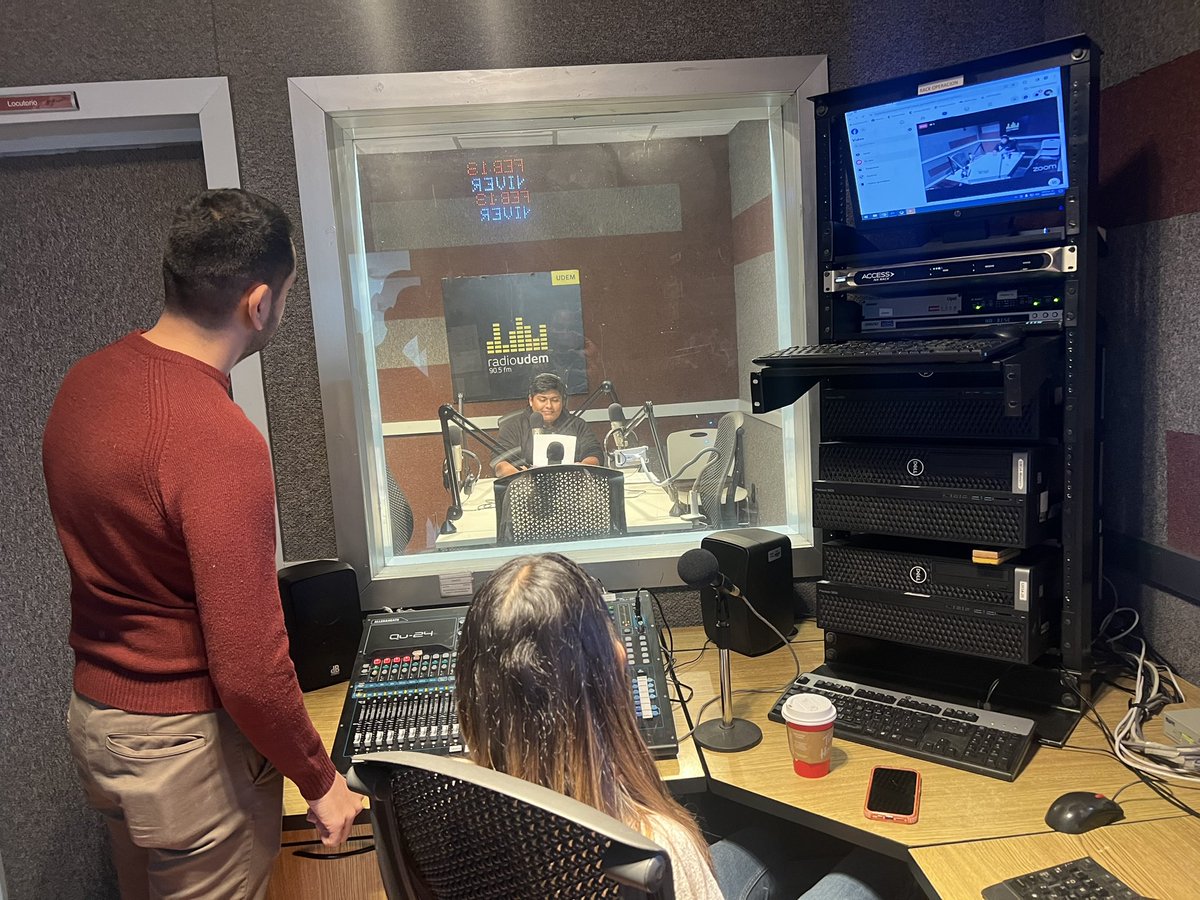 ¡Mirando hacia el próximo siglo de la radio! En <a href="/RadioUDEM905fm/">UDEM 90.5FM 🎙</a> Celebramos el #DiaMundialdeLaRadio #WorldRadioDay 2024. Toda la semana transmitiremos cápsulas, entrevistas y realizaremos el Encuentro de Productores y Conductores de Radio UDEM. 📻
