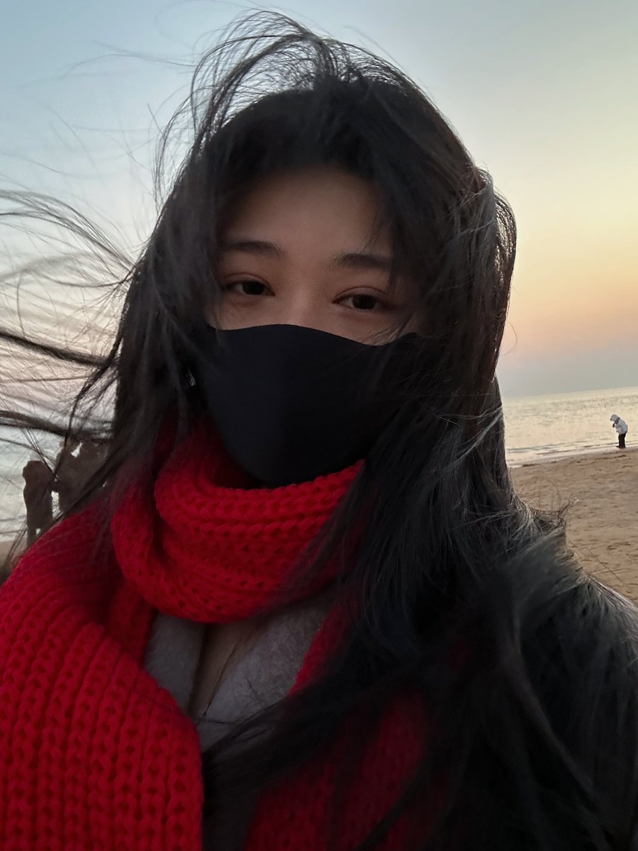 夜夜陪着你的海 心情又如何 https://t.co/x3sdA3AHk0