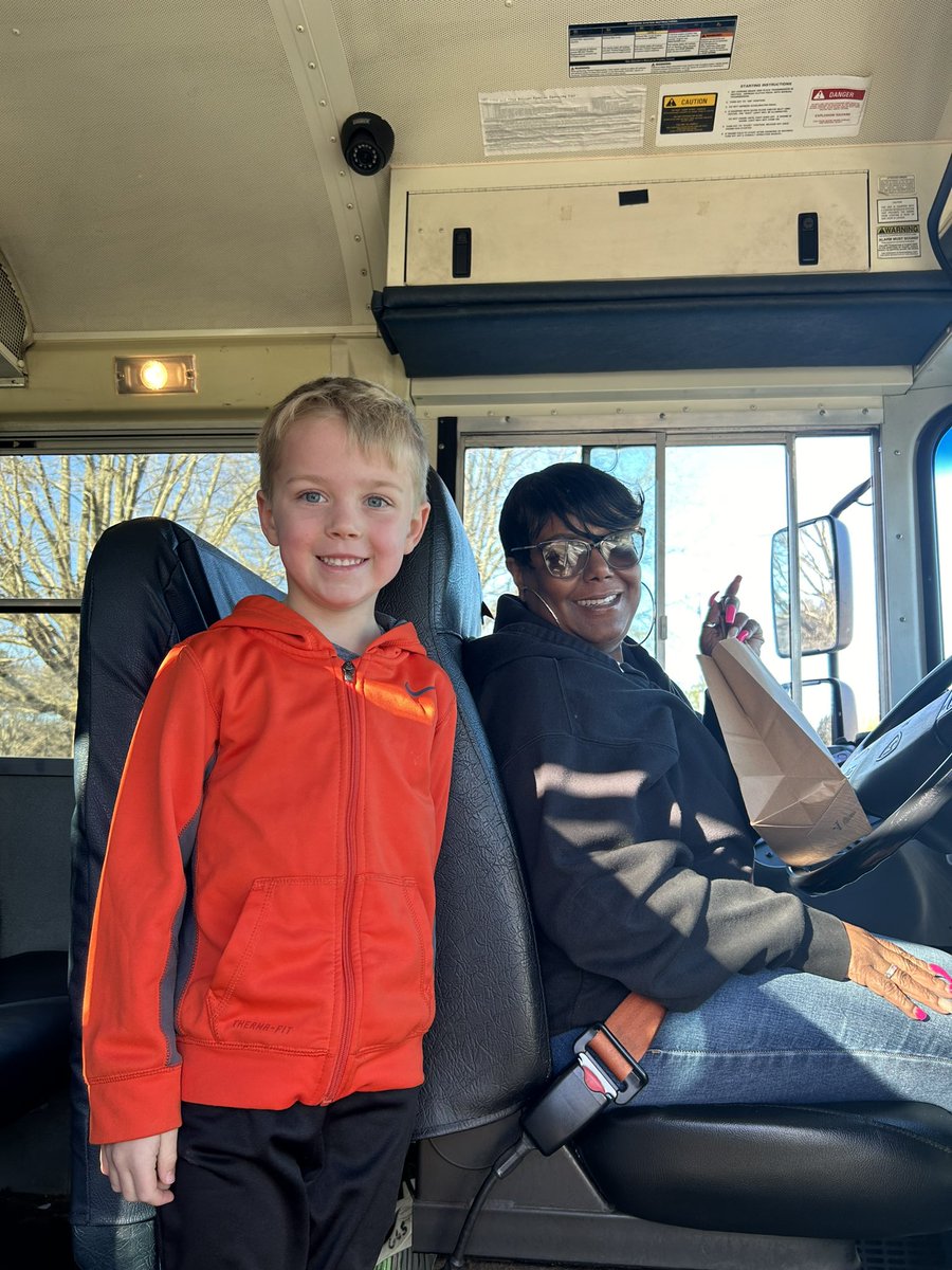 Holly Springs ES tweet media