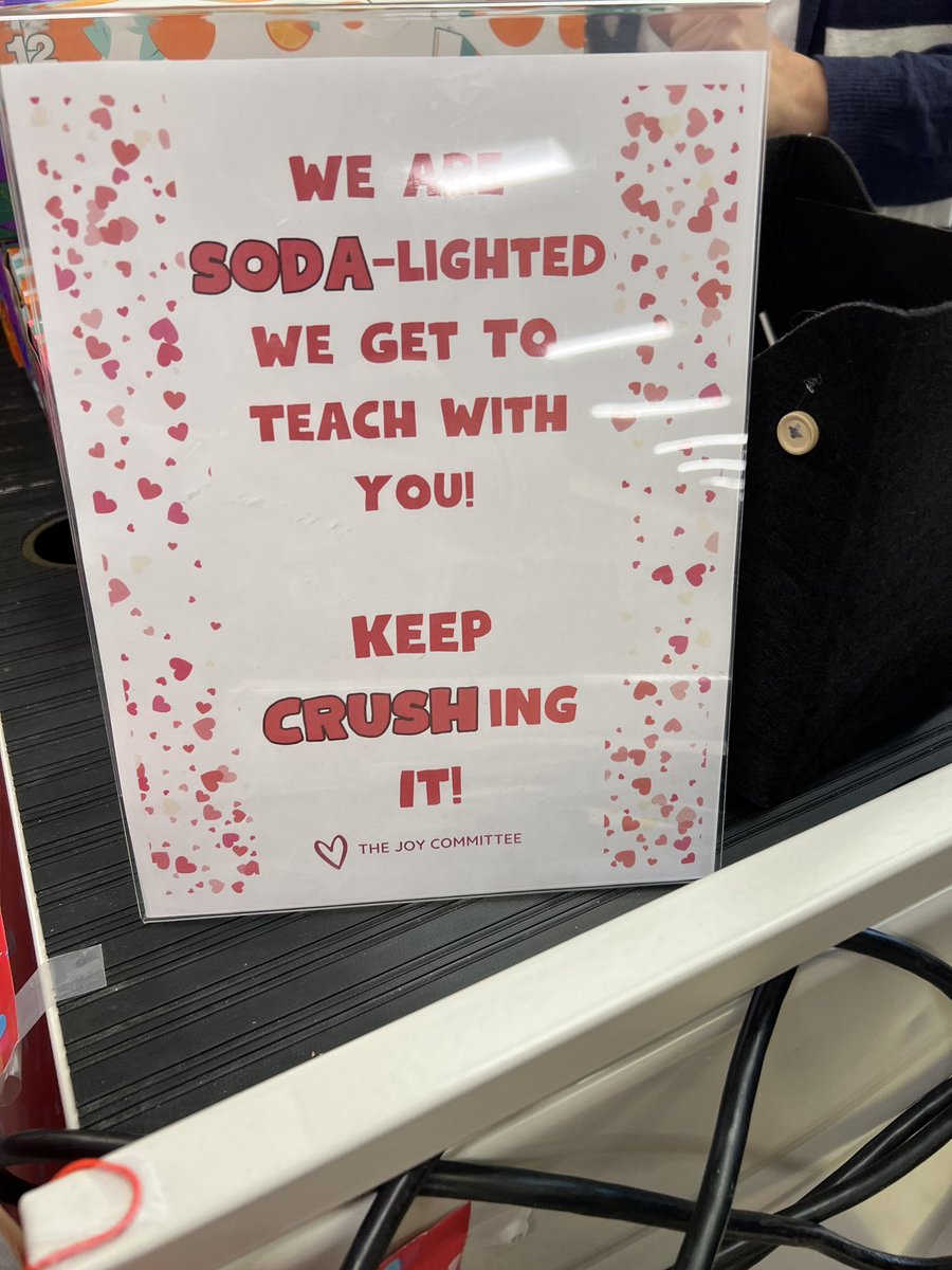 TonyJarvis_MHS's tweet photo. The MHS JOY team made another visit yesterday for February! Iβm βsoda-lightedβto work with each of them. Love the staff support and drinks! ππ» @SarahHultman @haleyburchett7 @vrowland77 #MurraySchools #MHS_WeGetTo @CoachCurtis5 @emilyjgooch https://t.co/jDSnLiKEwG