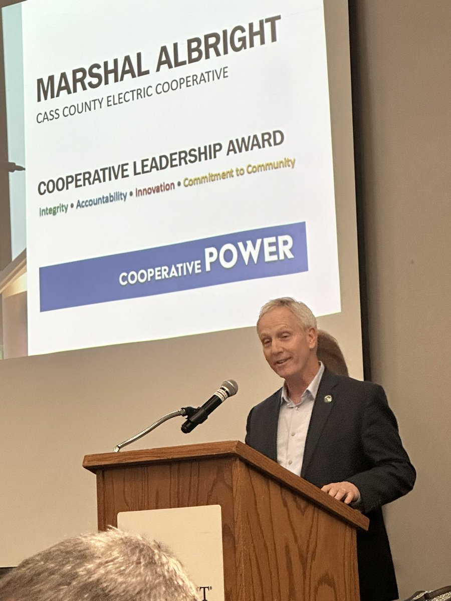 FargoTomSeymour's tweet photo. Marshal Albright receives the NDAREC Cooperative Leadership Award at NDAREC ANNUAL MEETING @FargoTomSeymour @CoBank @CassCountyGovND @NDAREC @minnkotapower @FMWFChamber @FMWFKatherine https://t.co/Rgel9NYAVI