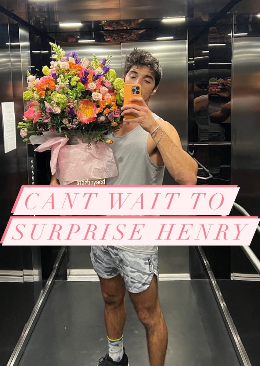 it’s valentine’s day and i am thinking of alex claremont-diaz buying the biggest bouquet of flowers for his henry 💗

ps it’s also their last year celebrating it as boyfriends