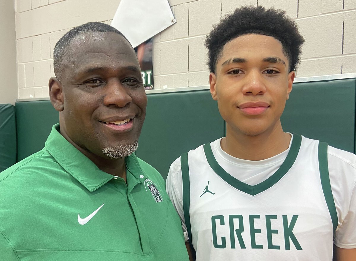 jakelieberman2's tweet photo. '26 6'5 CG Christian Gibson out of Mayde Creek (TX) already holds offers from Tarleton State &amp; Sam Houston State. 

Gibson is lighting up the scoreboard this season.

Averaging 25.4 points per contest. https://t.co/Z3Rt81RiY4