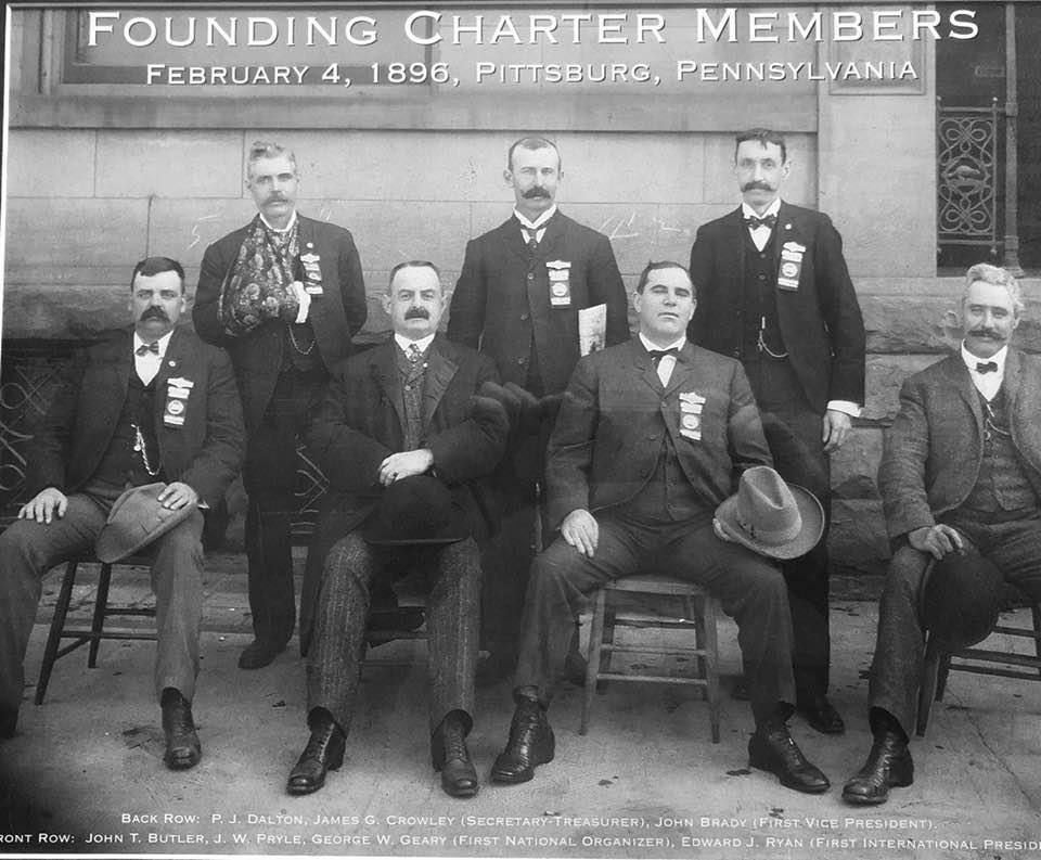 Paul talks with <a href="/63_Local/">Ironworkers Union Local 63</a>'s Rich Rowe about what led to the founding <a href="/TheIronworkers/">Iron Workers Union</a> convention in 1896 on the latest Chasing The Hook #podcast at

…kironworkerstoriesmore.buzzsprout.com/1926494/144324…

Looking for more #LaborHistory podcasts? Visit laborradionetwork.org

#1u #UnionStrong #LaborRadioPod