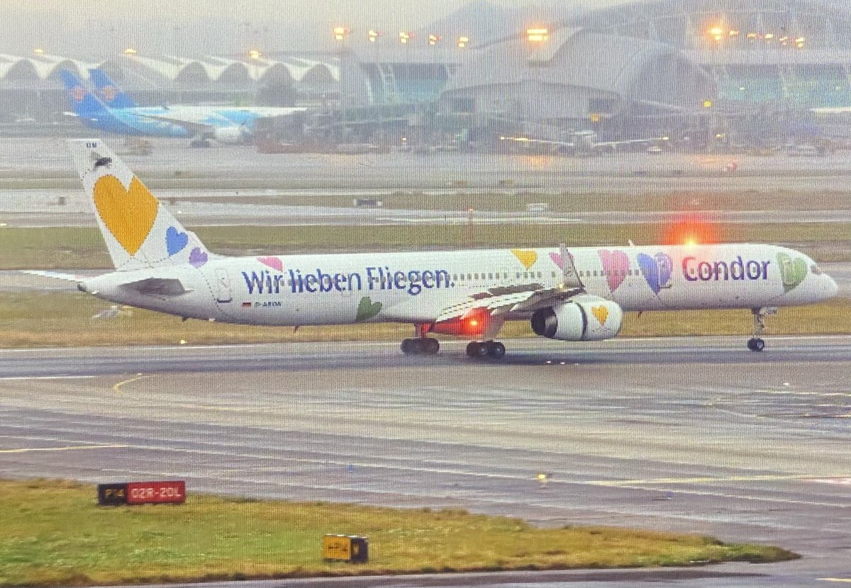 kp_brandon's tweet photo. D-ABON came to Guangzhou last month for maintenance and it left last week to Frankfurt via Almaty. Luckily before itโs departure back, it did a test flight, although the weather was not quite good, but it was quite worth for coming over and to spot this beauty ! ๐ซถ๐ป
-
#DABON https://t.co/cBjkK3U0D5