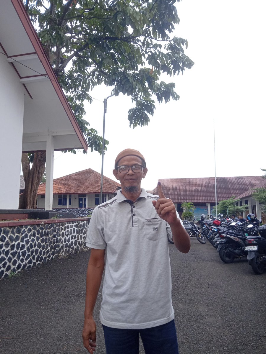 Alhamdulillah nomer urut 1 di tps untuk nomer 01

#01AMINwinElection