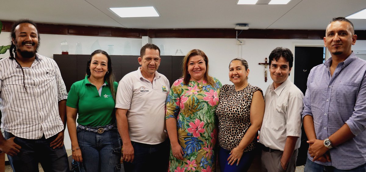 Hoy me reuní con Luis Gabriel Marín representante de Coomultiendas y parte de su equipo con el fin de definir las acciones a desarrollar en pro de la estrategia de #EconomíaPopular