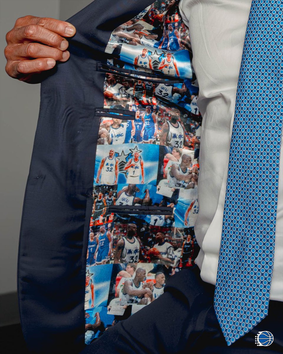 that's love 🫶

Penny shows off his custom jacket feat. Shaq 🪄