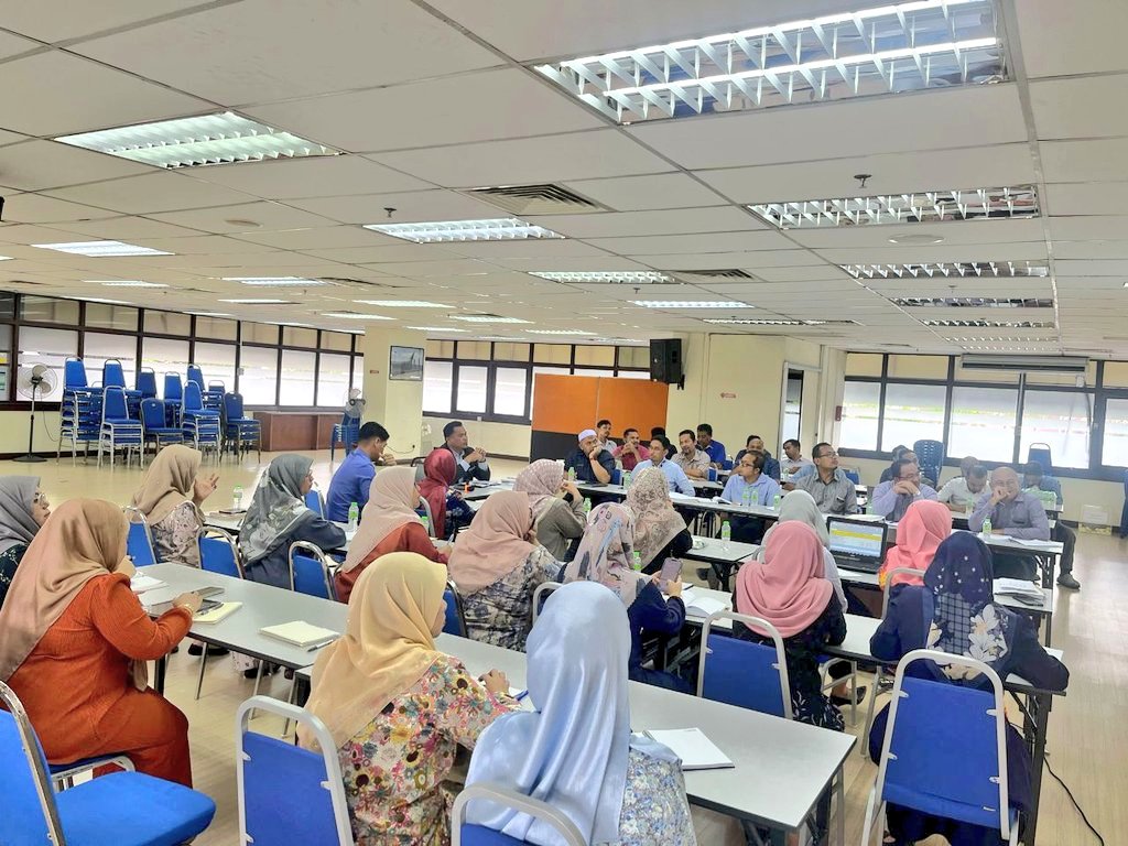 PasukanProjekTrg tweet media