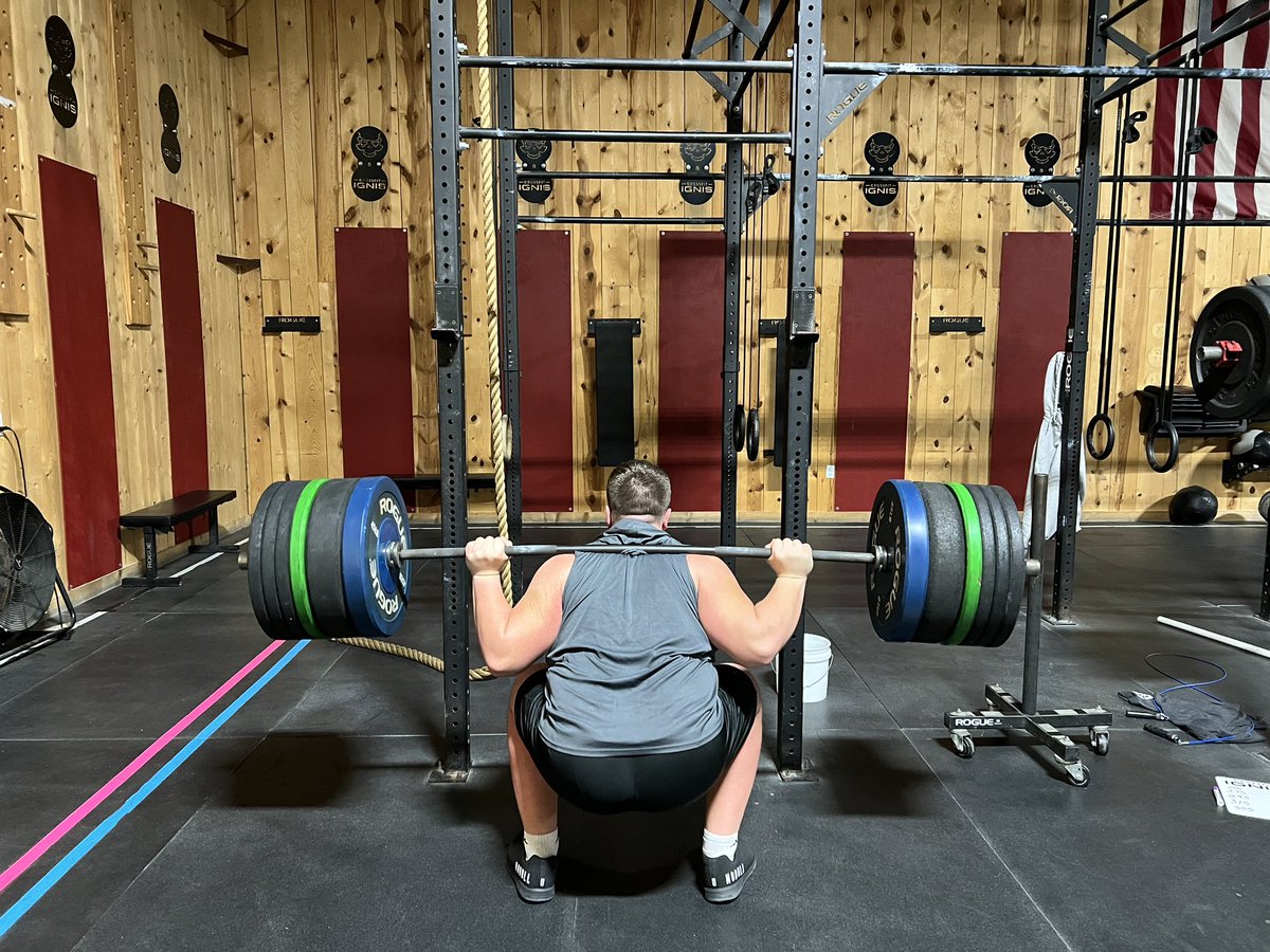 BradyHull1's tweet photo. Working! 💪🏼 @CrossFitIgnis @GordyPrather 
@PCHSFB @coachtaburns 

@vincemarrow @FBCoachWolf @Drake_Jackson52 @EKUWWells @coacharichman @Erik_Losey @CoachMattLuke @AlecAbeln @OU_CoachB @Coachpoindexter @CoachJoeDenney @BushHamdan @CoachToddBates @CoachClawson @CoachWright37 @pete_nochta13 @KaneWommack @CoachWiz77 @CoachTrautFB @CoachEmmett