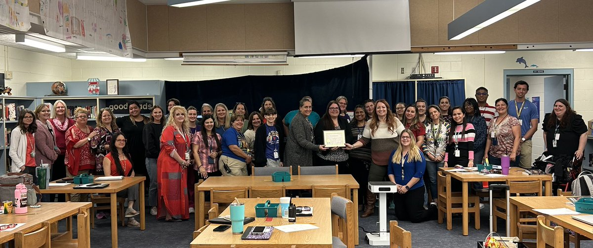 Celebrating with our phenomenal staff our grade increase from a D➡️C for the 22-23 school year! 🎉 @littlestars1227 @MrsJMario @DrValleJ @CCrkvenac