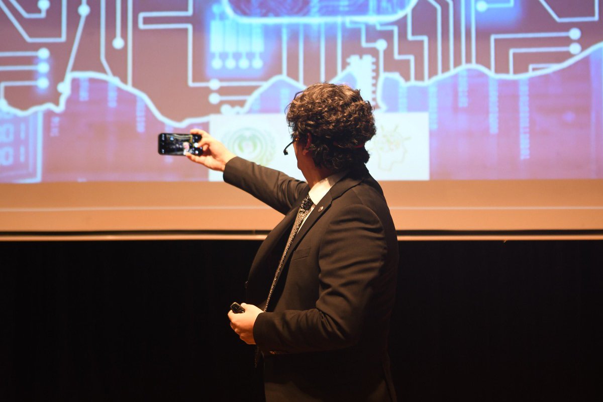 14 Şubat’a bizimle girenler şöööyle bir gülümsesin!💚