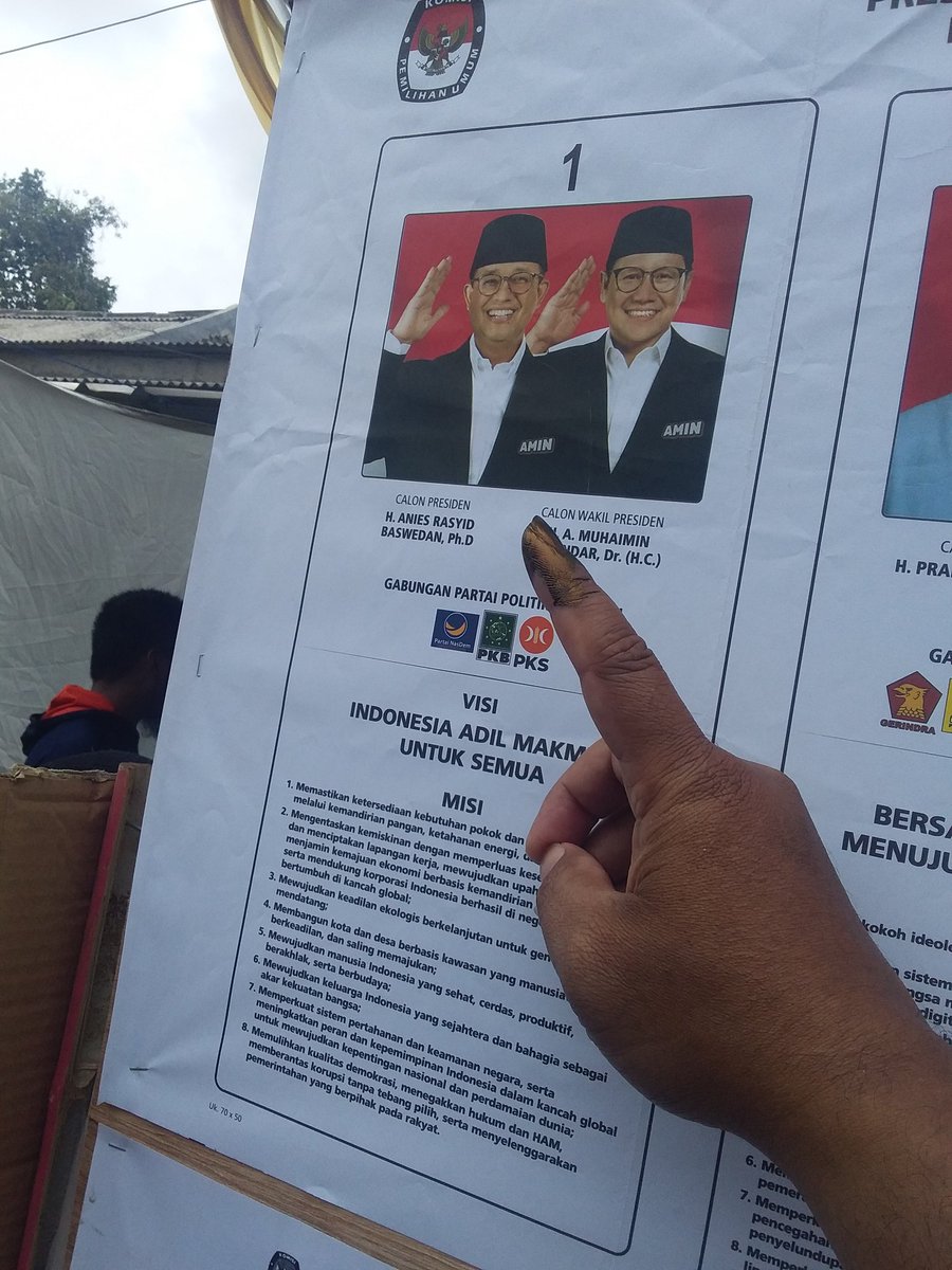 rtenvm's tweet photo. Alhamdulillah kewajiban sudah ditunaikan dan do'a pun sudah dipanjatkan. Tinggal menunggu hasil pemungutan. 
Barokallohu fiikum 
#AMINmenang #AMINwinElection #KawalPemilu2024 #Pemilu2024 #JagaTPS https://t.co/S7aAUkS8uL