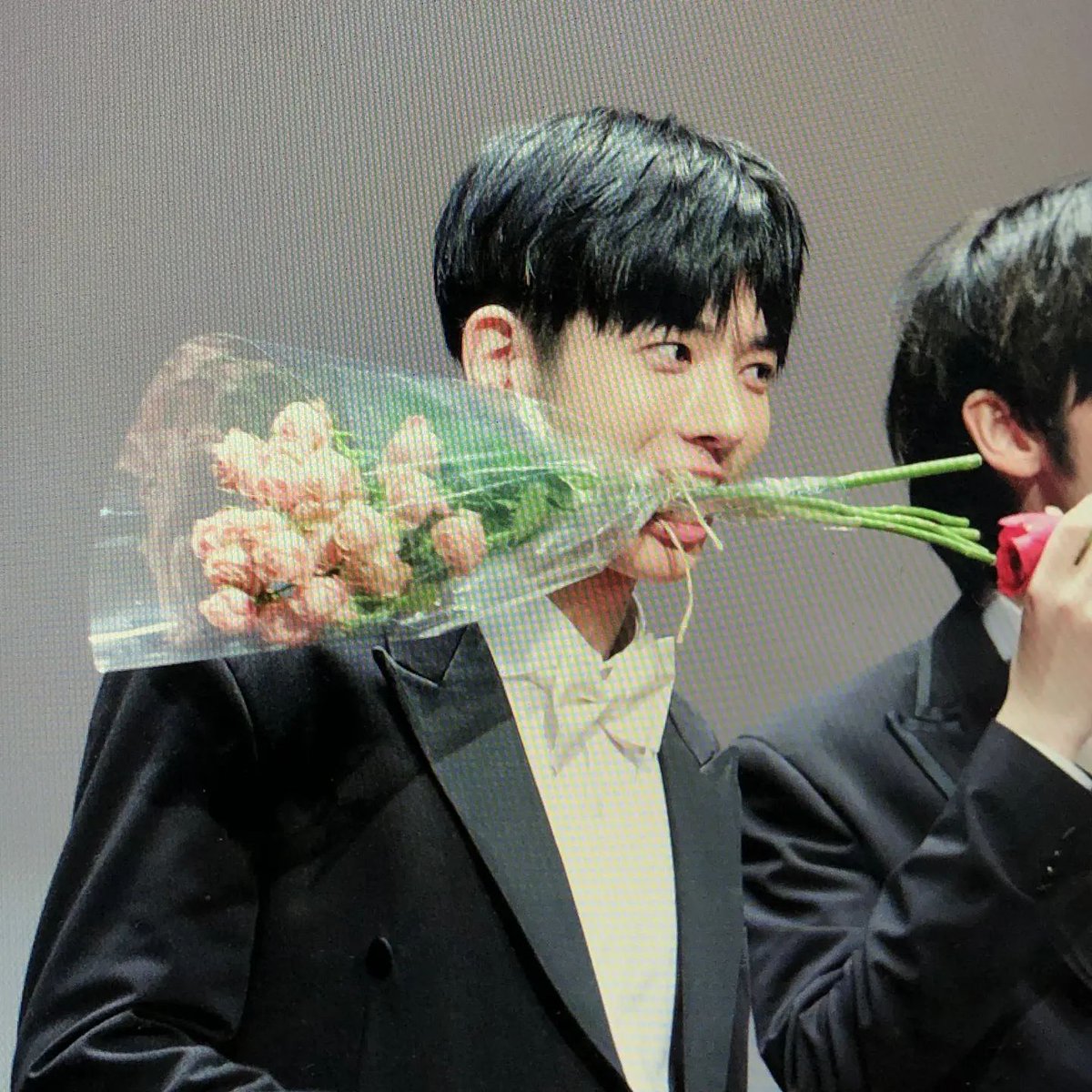 anzunaseona_o8o's tweet photo. 진짜개어이업어 https://t.co/wJwkMM6f2N
