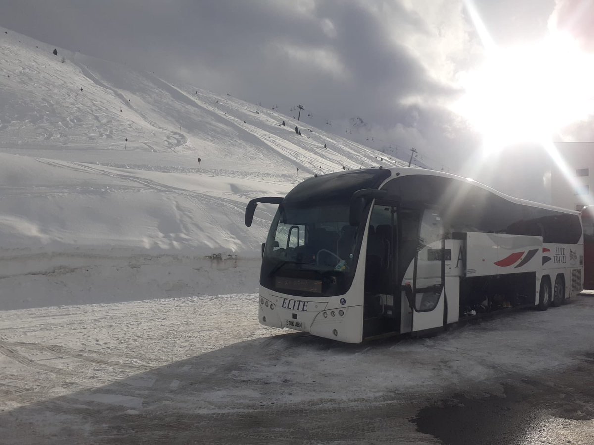 acklams's tweet photo. Tyler looking very sharp on 🎿 ❄️🚌☀️❄️ https://t.co/HCDb4ZmD0l