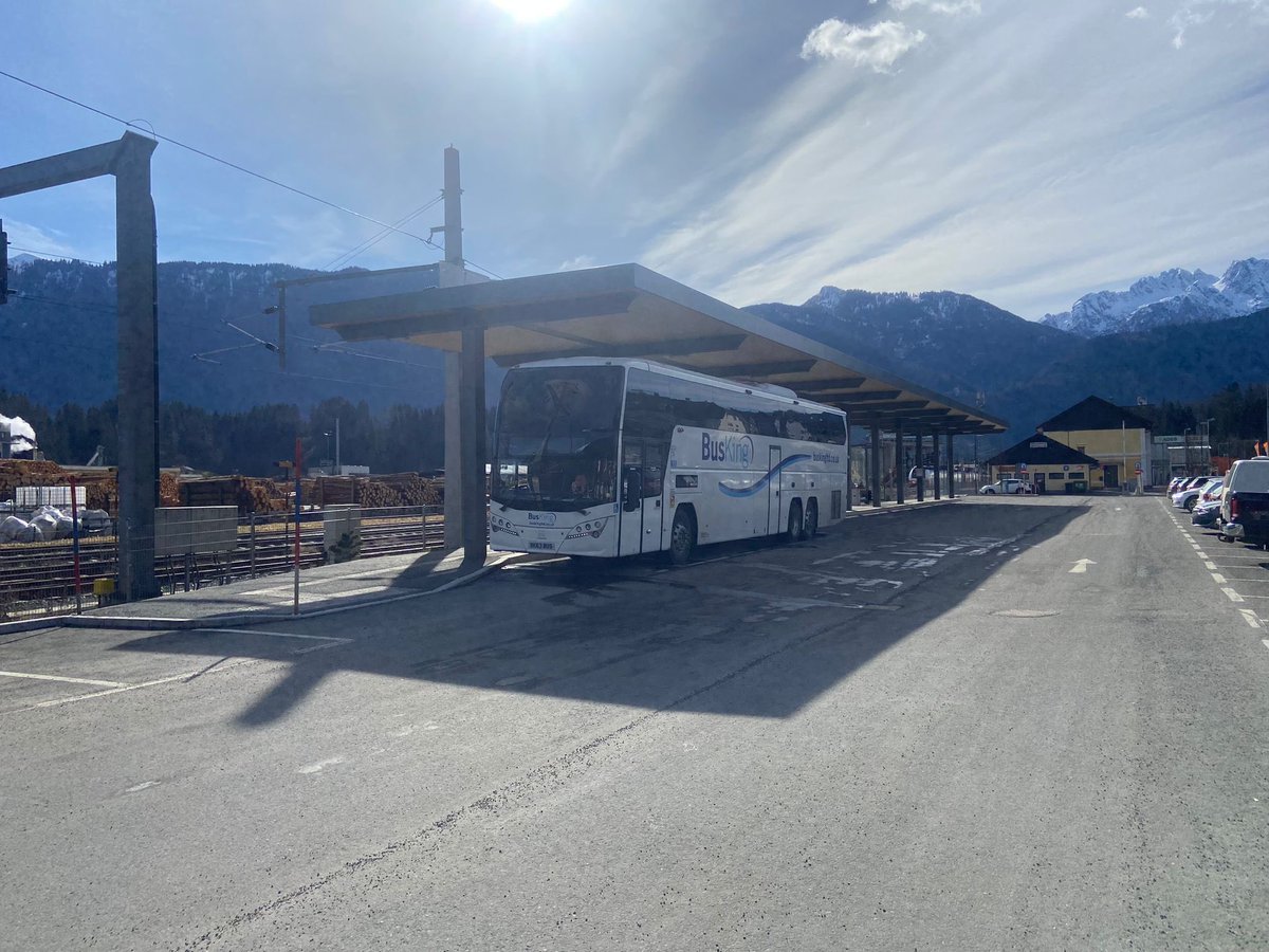 acklams's tweet photo. Tyler looking very sharp on 🎿 ❄️🚌☀️❄️ https://t.co/HCDb4ZmD0l