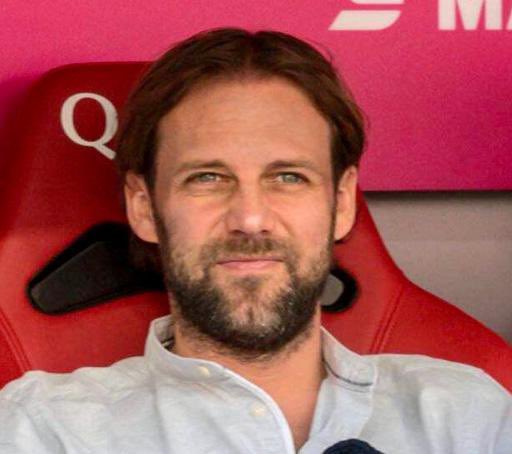 Plettigoal's tweet photo. 🚨Excl. Tim Steidten, Technical Director of West Ham. Interest from #LFC?
„I've heard that I am supposed to be on the list at Liverpool. It is one of the biggest clubs in the world, so it's an honour. But so far nobody from LFC has contacted me yet.“
„I generally feel very comfortable at West Ham. I quickly realised how intense this league is. Accordingly, we signed the right players in the last transfer windows. The squad is strong, so we can achieve our goals.“
„I am looking forward facing the next weeks and months until the end of the season. Of course we are already planing the next window. What happens to the future, we will see.“ ⚒️
@SkySportDE 🇩🇪