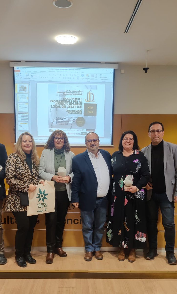 Més d’un centenar de tècnics i tècniques AEDL-Agents d’ocupació i desenvolupament local, es donaren cita divendres 9 de febrer al Campus de Tarongers a la XIV Jornada sobre Desenvolupament Local de la Comunitat Valenciana (XIV JDL 2024). Organitzada per <a href="/iidlValencia/">iidl - UV</a> <a href="/adlypse/">Adlypse</a>