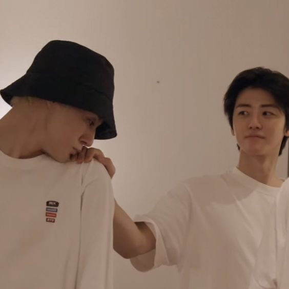 _vibeyoxronce's tweet photo. ทุกคน แฮปปี้วาเลนไทน์เดย์นะครับ https://t.co/GCexR1cms7