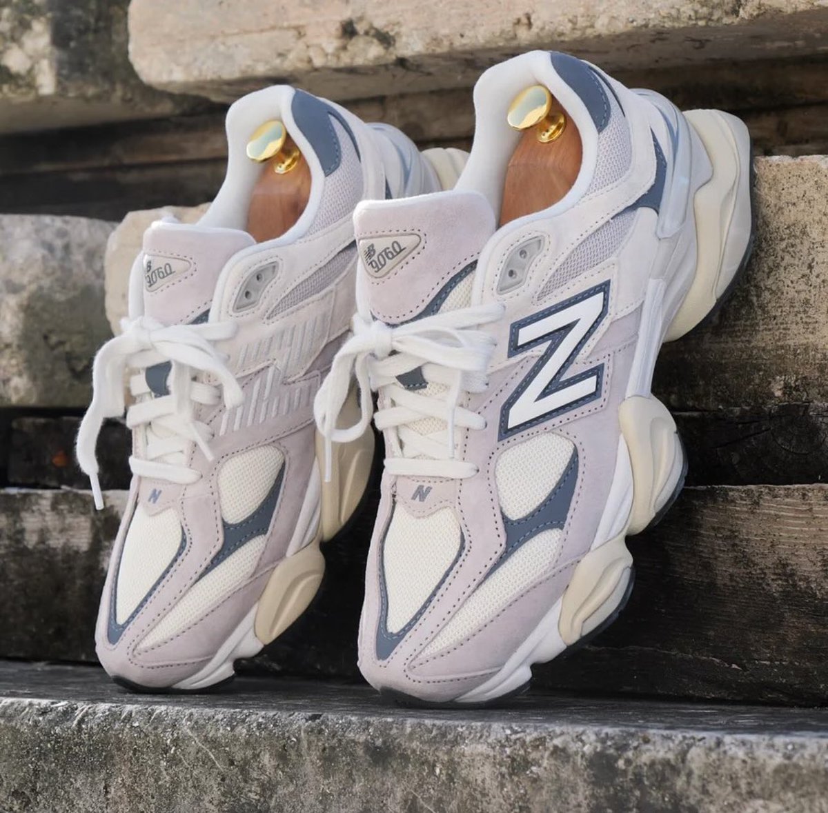 New Balance 9060 Moonrock Linen スニーカー New Balance 9060 GS Moonrock Linen – AWOL