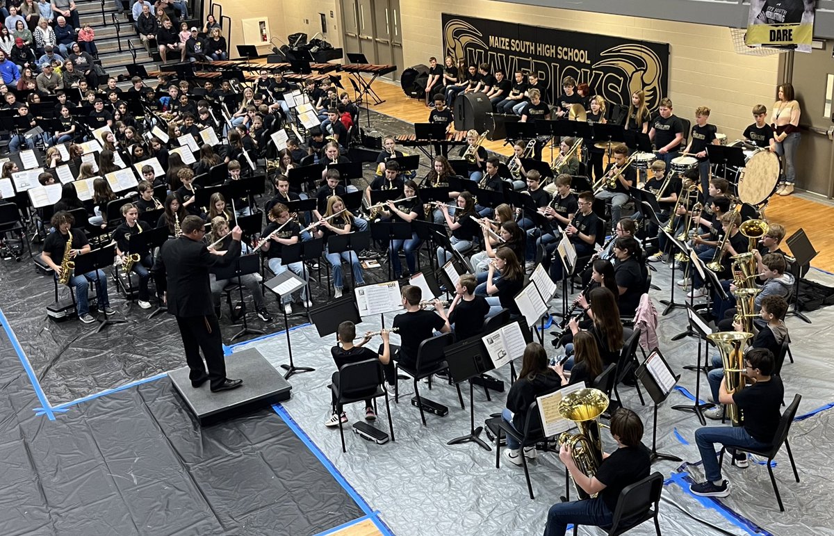 MSISMavs5_6's tweet photo. Congratulations 5th and 6th Grade Band Students! They performed incredibly at the 2nd Annual South Side Band Concert tonight! https://t.co/5I1tRxMRgC