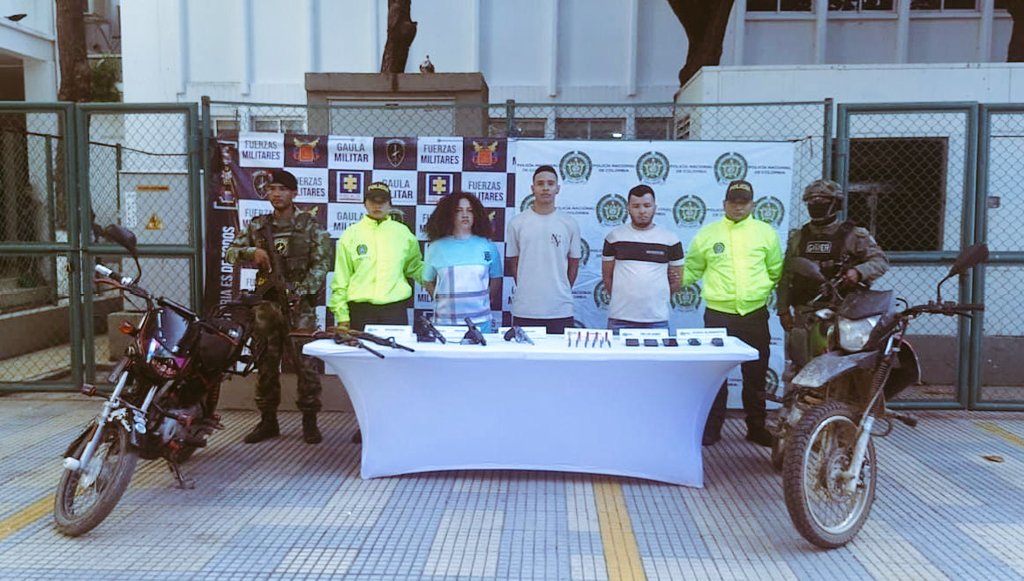 #Gaula Militar Magdalena, En el desarrollo de la orden FRAG N01 "FURIA", a través de registro y allanamiento a predio en San Pedro  de la sierra se dió la captura en flagrancia de tres (03) personas en el dpto del Magdalena, difundiendo nuestra campaña, #Yo No Pago Yo Denuncio.