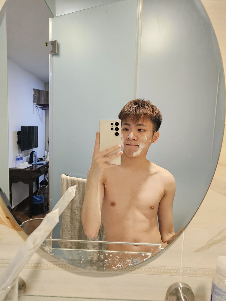 小藍の羽 tweet media