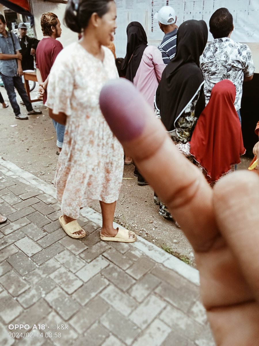 Amsaaaar's tweet image. Nyoblos dong