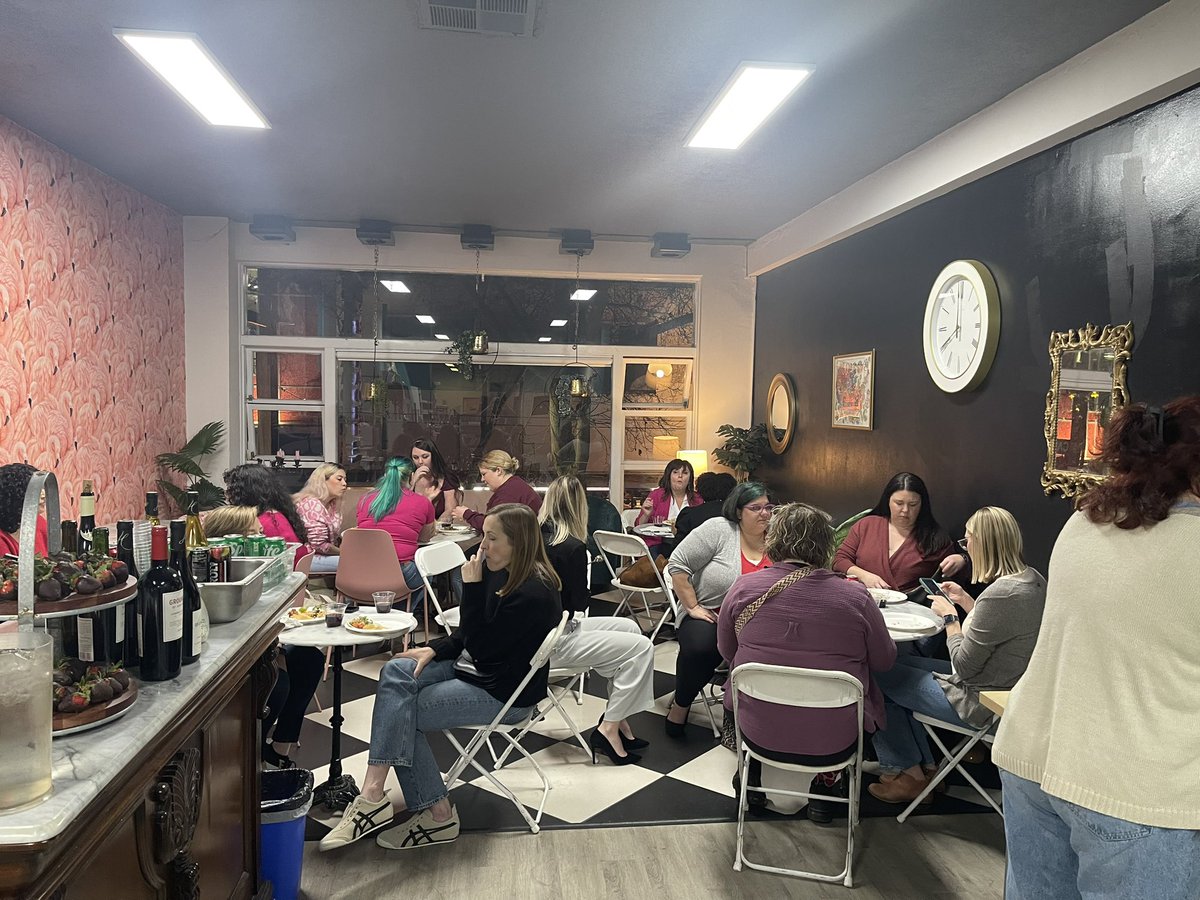 #GalentinesDay at the bookstore!