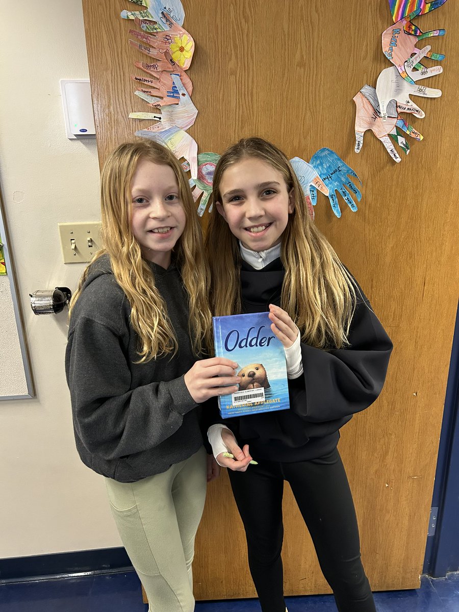 Brookfield Elementary Library tweet media