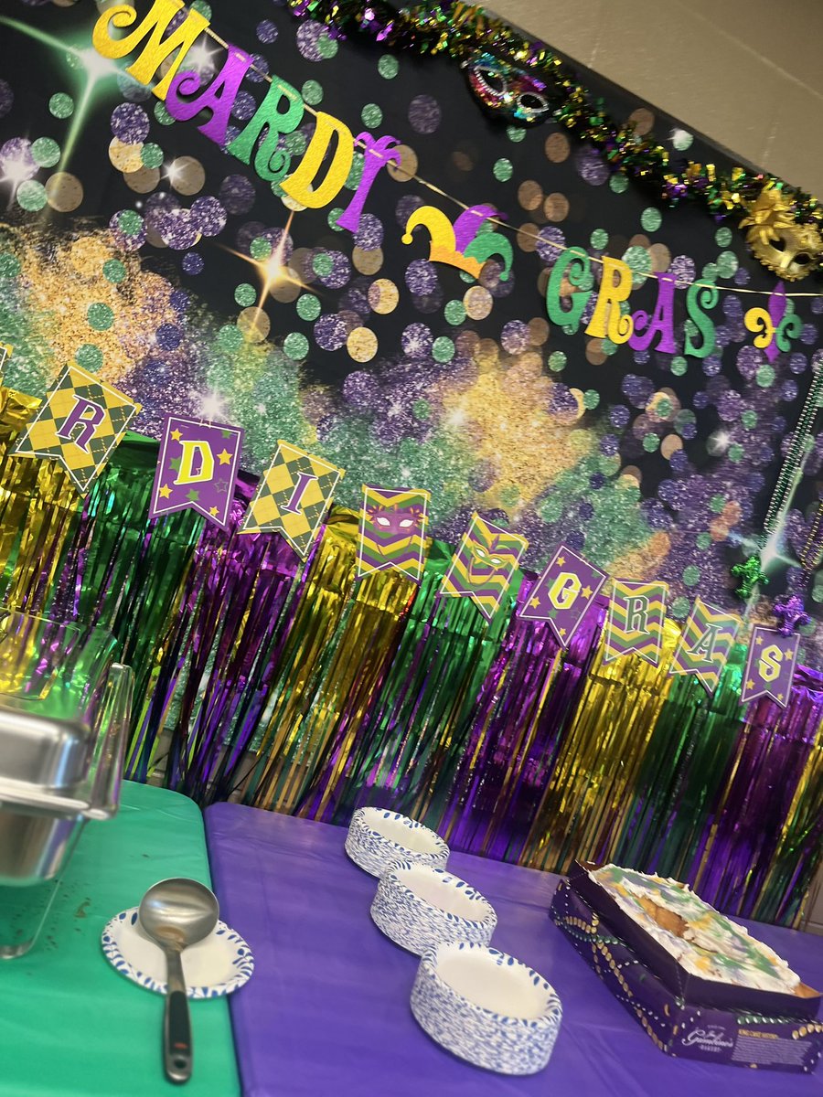 #mjejags thank you so much <a href="/MJEjags/">Jenks Elementary</a> <a href="/JenksPta/">Jenks PTA</a> Great lunch