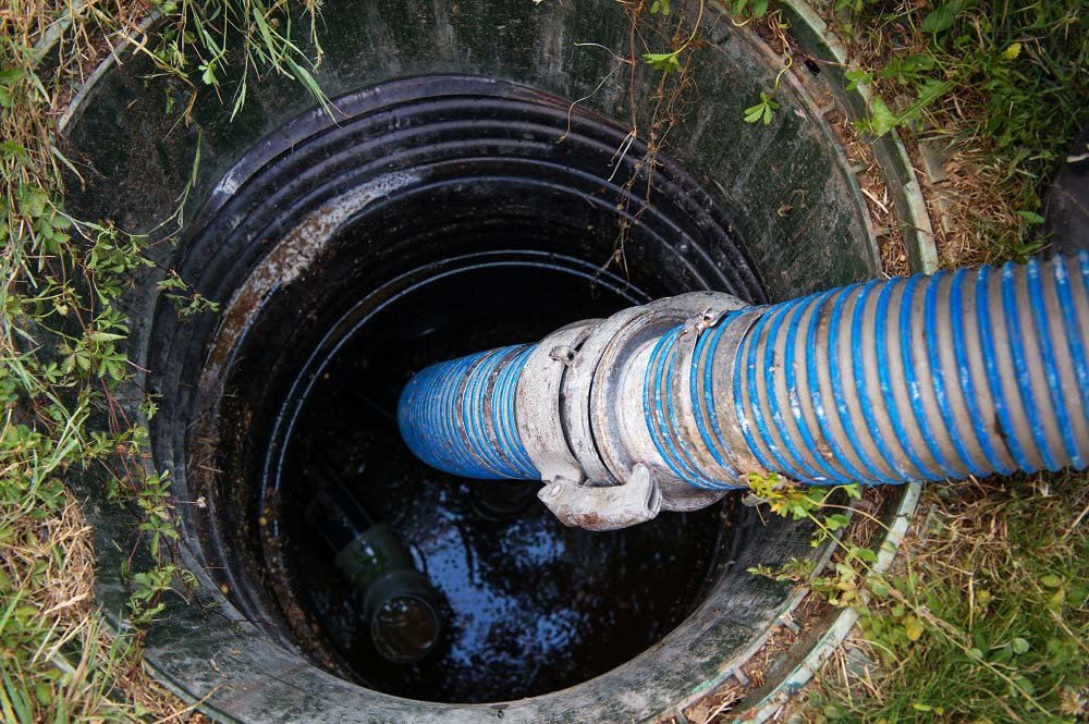 We use top-of-the-line equipment to ensure your tank is thoroughly cleaned and free of any obstructions. Call us today for more information about our septic tank pumping at (919) 689-2922!

#SepticTankPumping
mtoliveseptic.com/contact