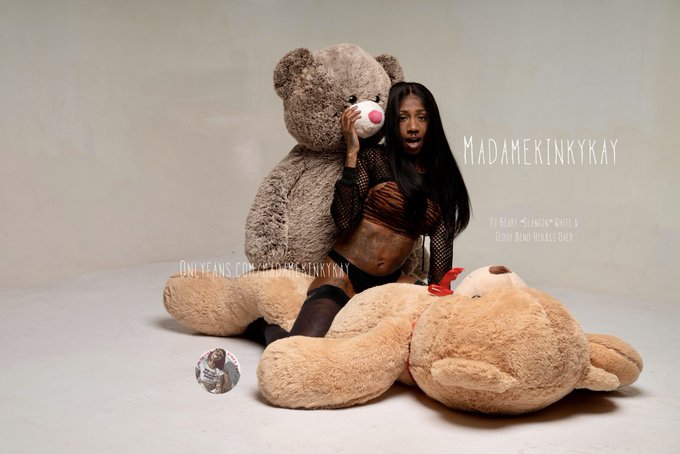 My Valentine came back again and he brought a friend 😈 https://t.co/jStFXtQ1LN<a href="/tag/mvsales"class="tags"><span>#mvsales</span></a>