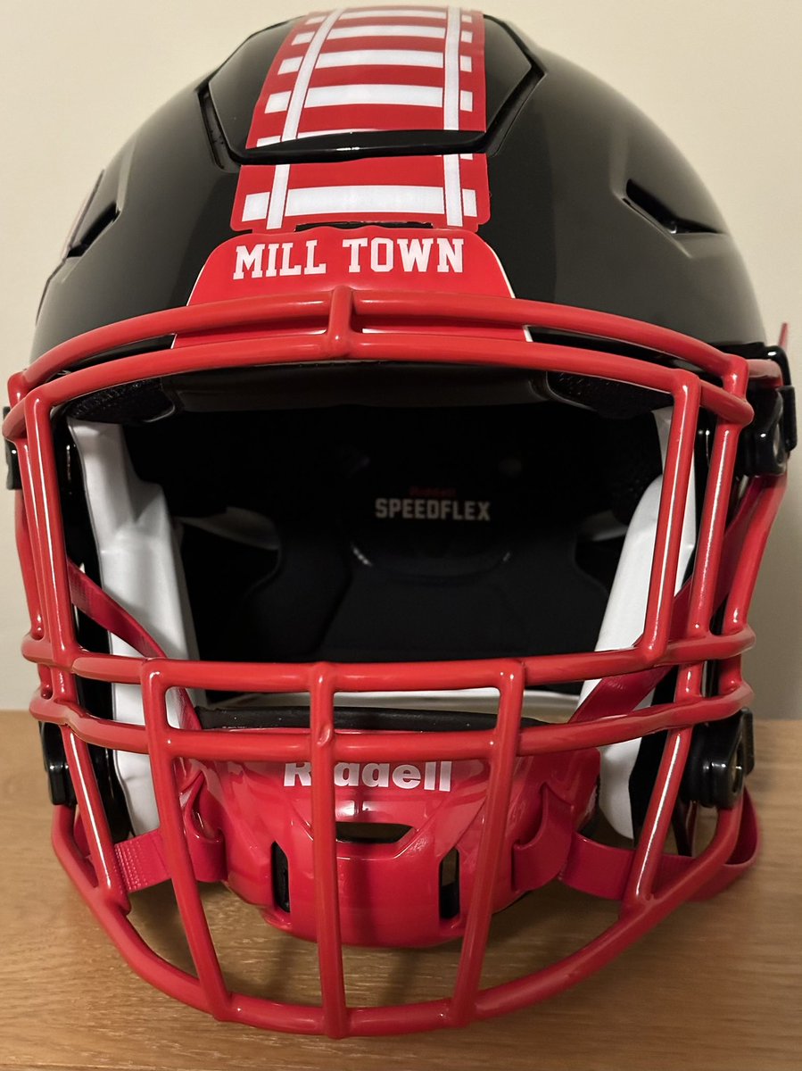 Pickel’s Helmet Builds tweet media